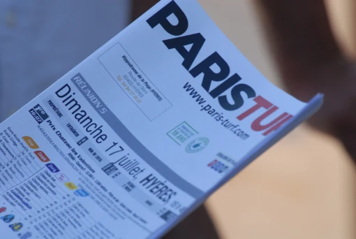 hippodrome-hyeres-partenaires-encarts-publicitaires